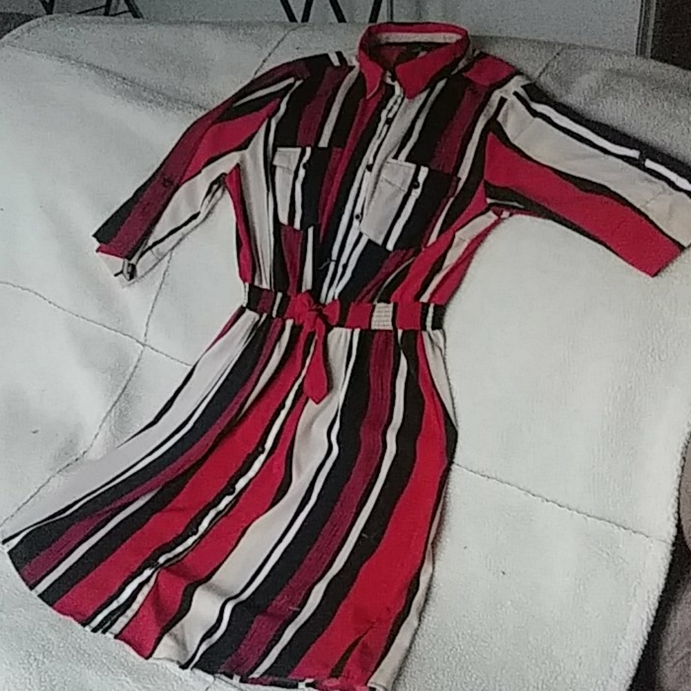 Dress - Picture 4 of 5